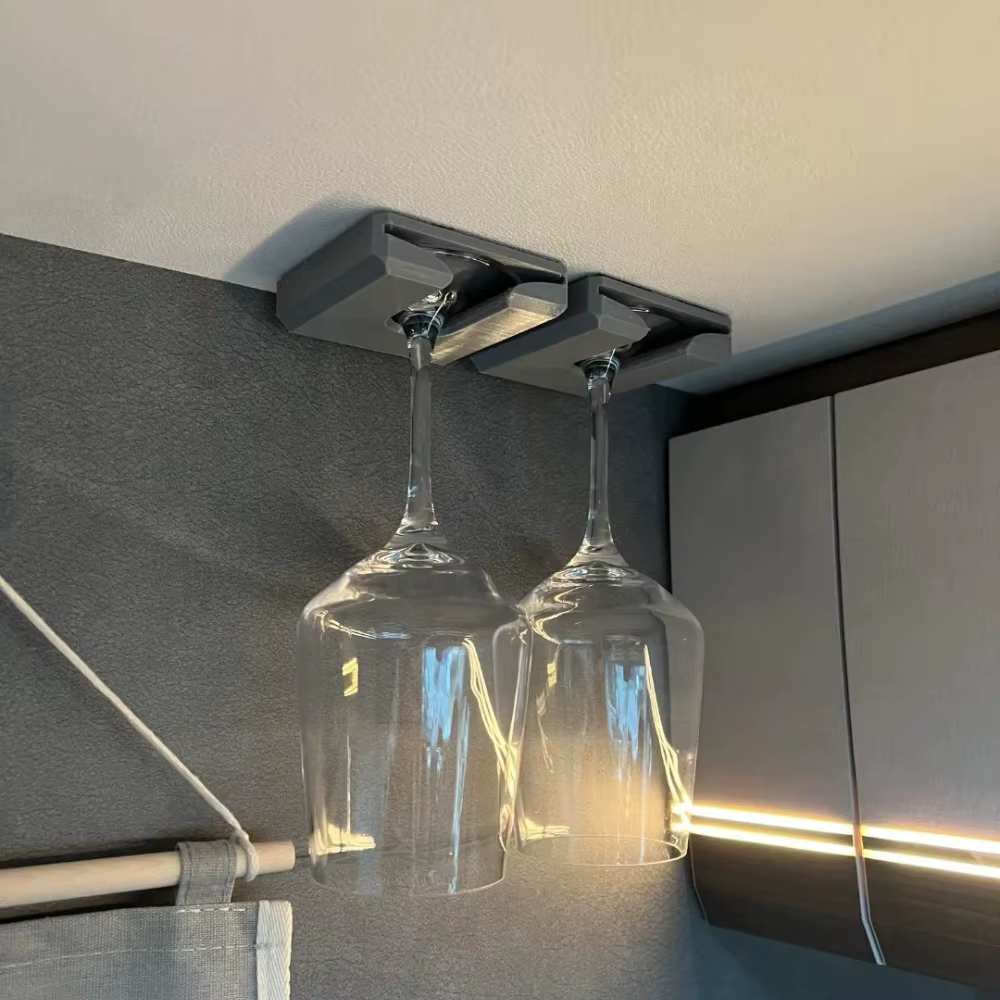 [Support à verres à vin anti-vibrations]