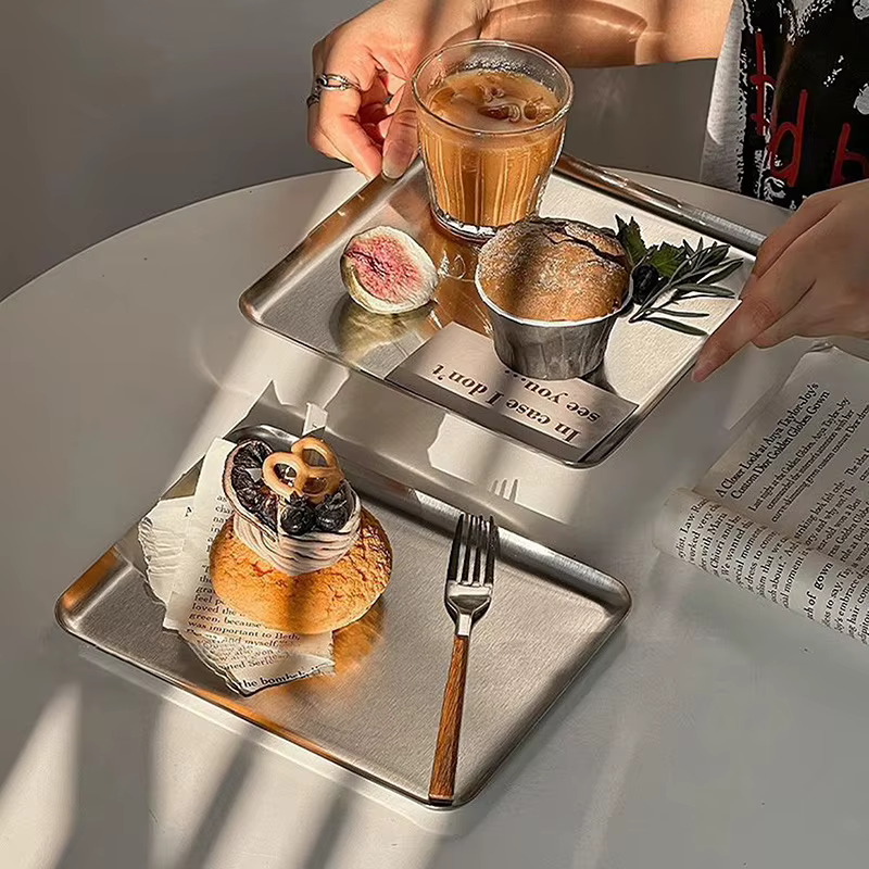 Assiette rectangulaire en acier inoxydable de style nordique pour café