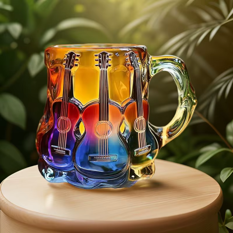 Tasse à café en forme de guitare
