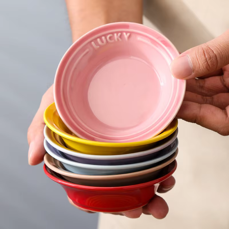 Petite assiette ronde en céramique