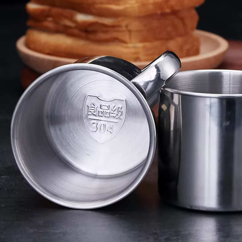 Tasse en acier inoxydable