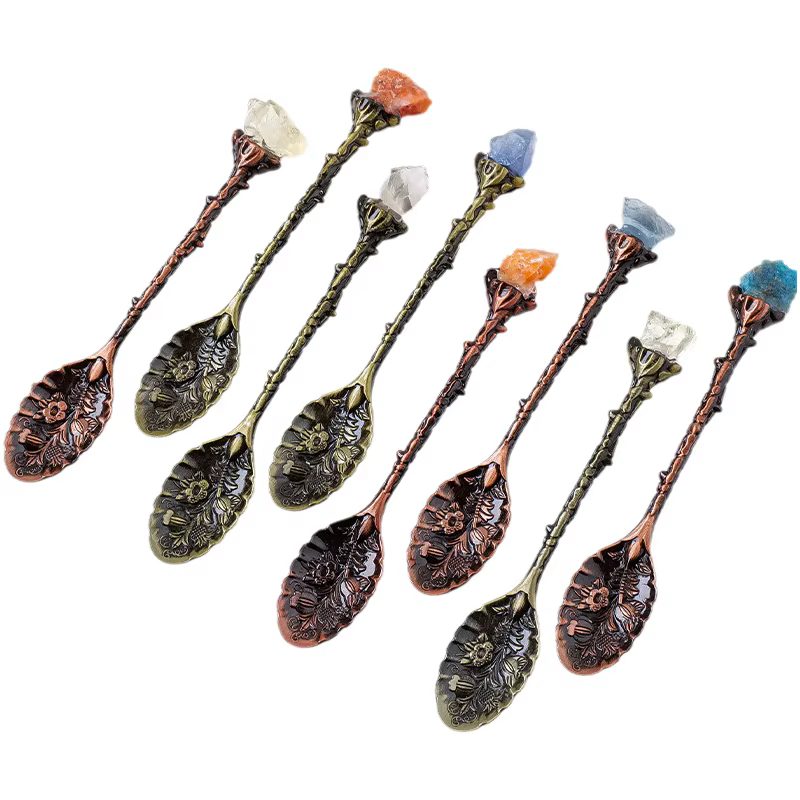 Cuillère en cristal naturel brut pour glace