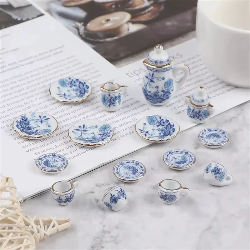 Service à thé Miniature Vintage en porcelaine blanche