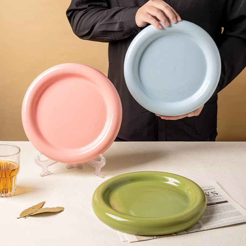 Assiette Ronde en Céramique Crème à Bord Épais pour Donuts