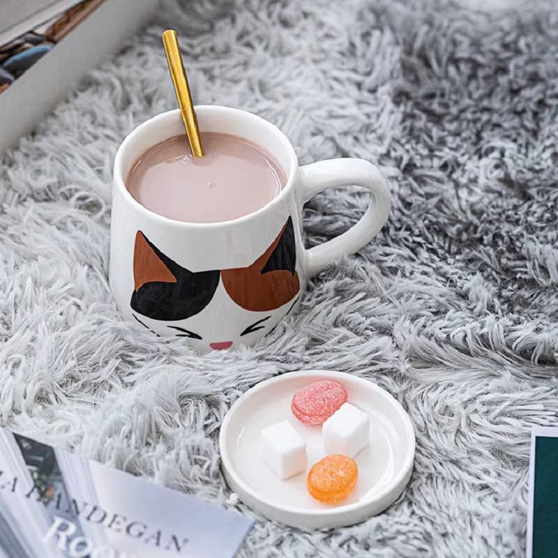 Tasse en céramique mignonne en forme de chat