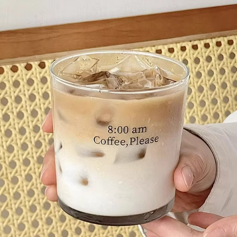 Tasse à café glacé style INS
