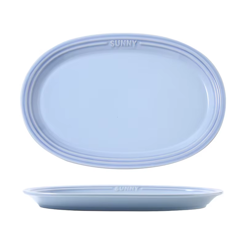 Assiettes de service ovales en porcelaine