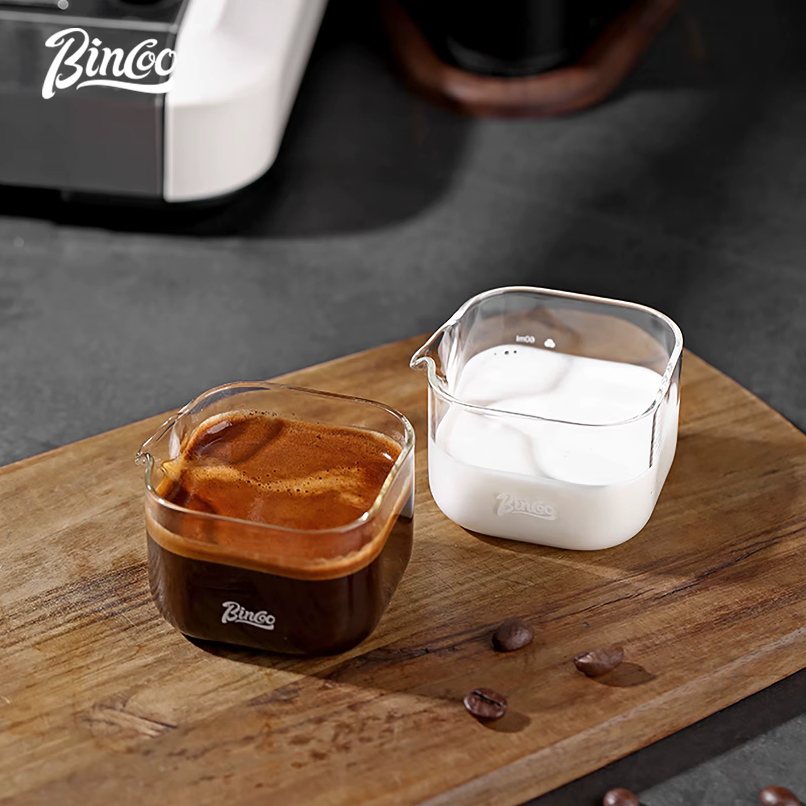 Verres à expresso transparents avec échelle
