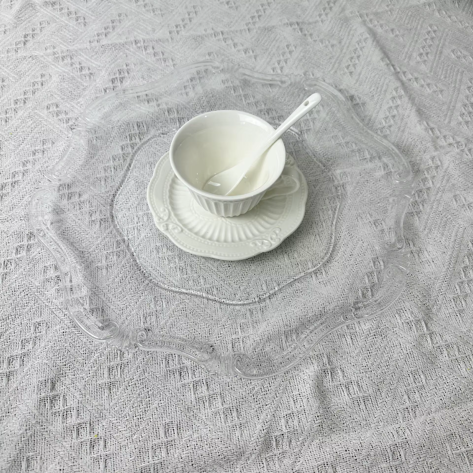 50 assiettes décoratives rondes transparentes avec bord doré