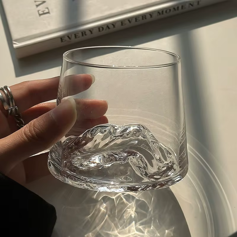Tasse en verre esthétique