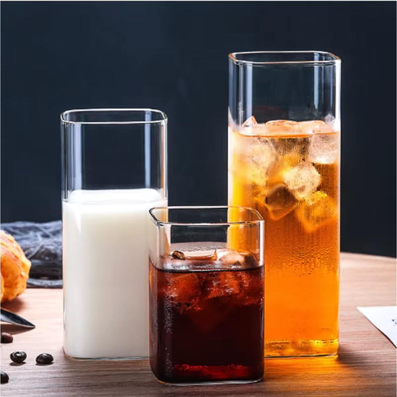 Tasse carrée Simple en verre clair