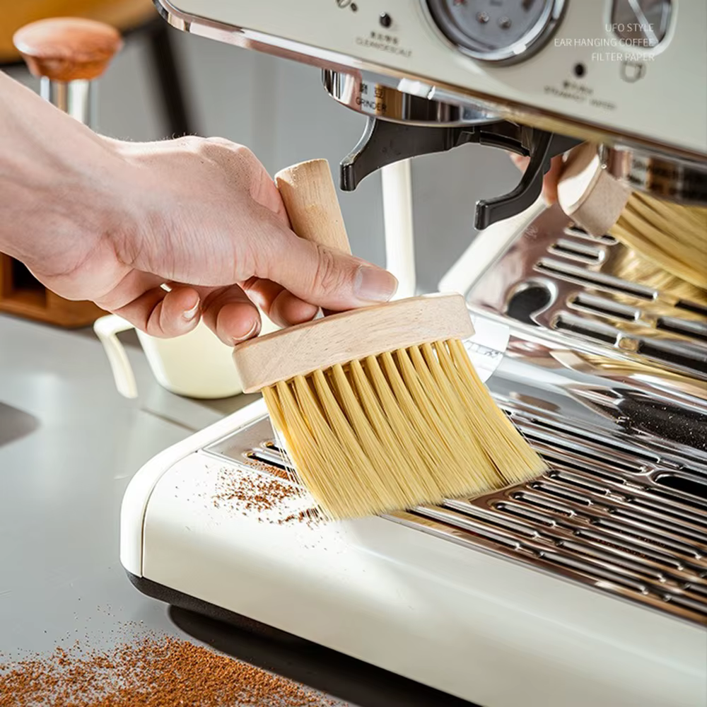Brosse à café en bois massif