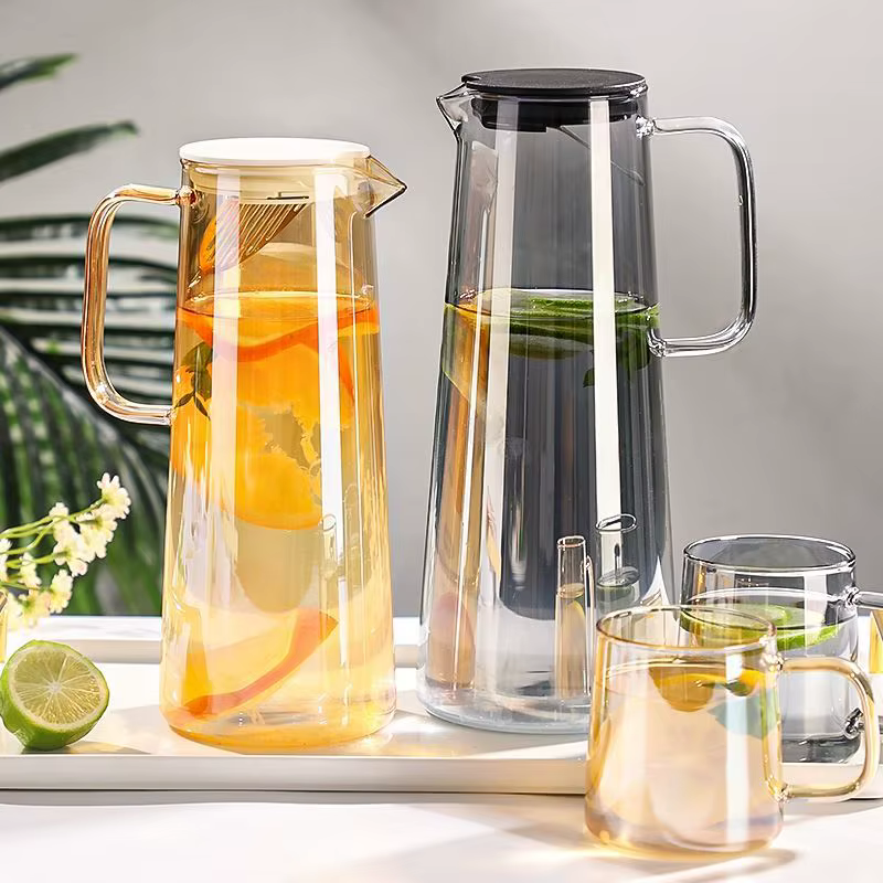 Pichet en verre de 1, 8 l avec couvercle