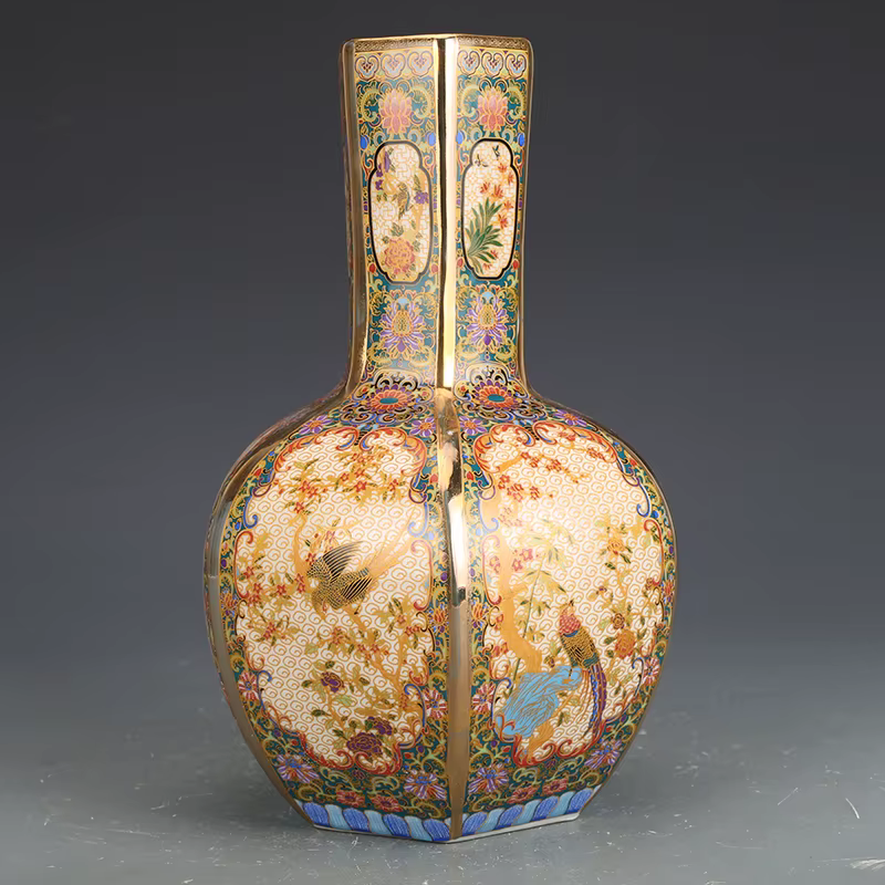 Vase chinois antique en porcelaine