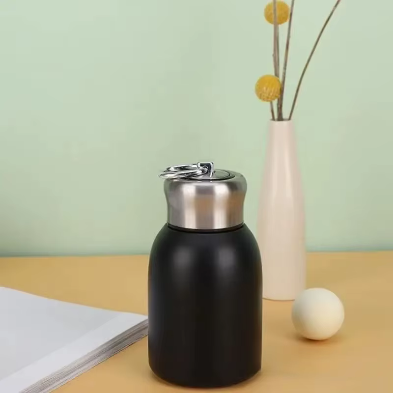 Tasse de voyage isolée en acier inoxydable