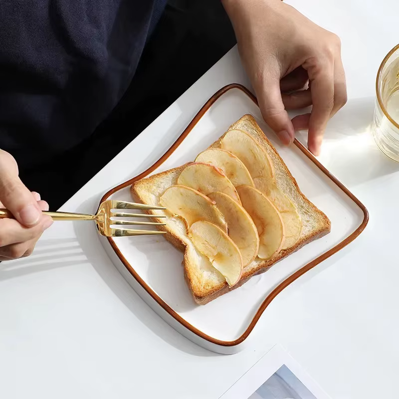 Assiette à pain pour petit-déjeuner