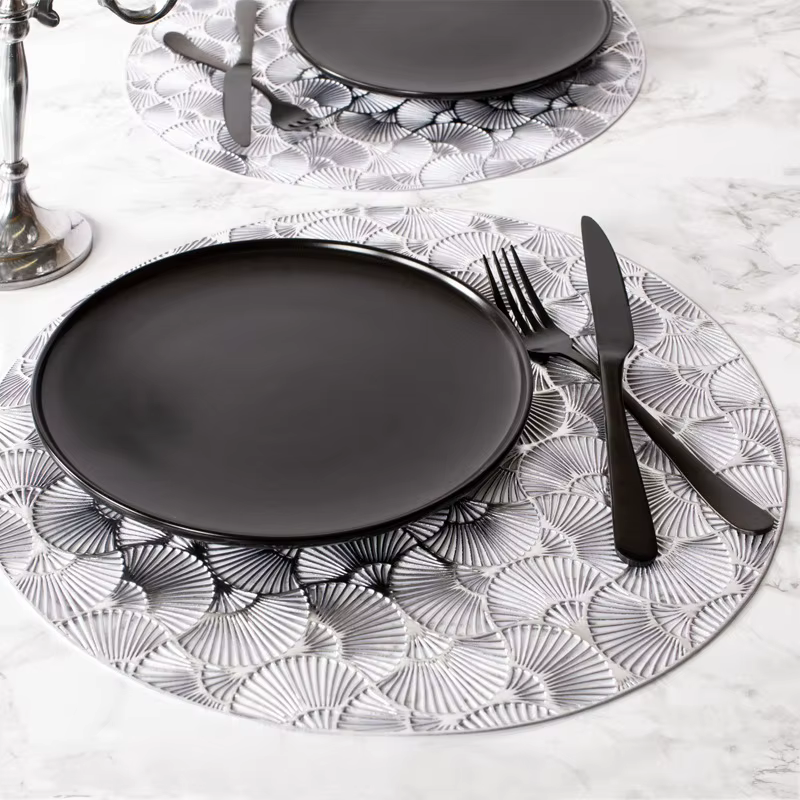 Tapis de Table à fleurs dorées