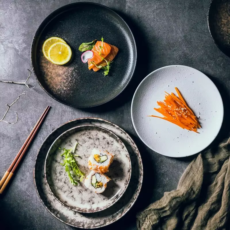 Assiette en céramique à disque de style japonais