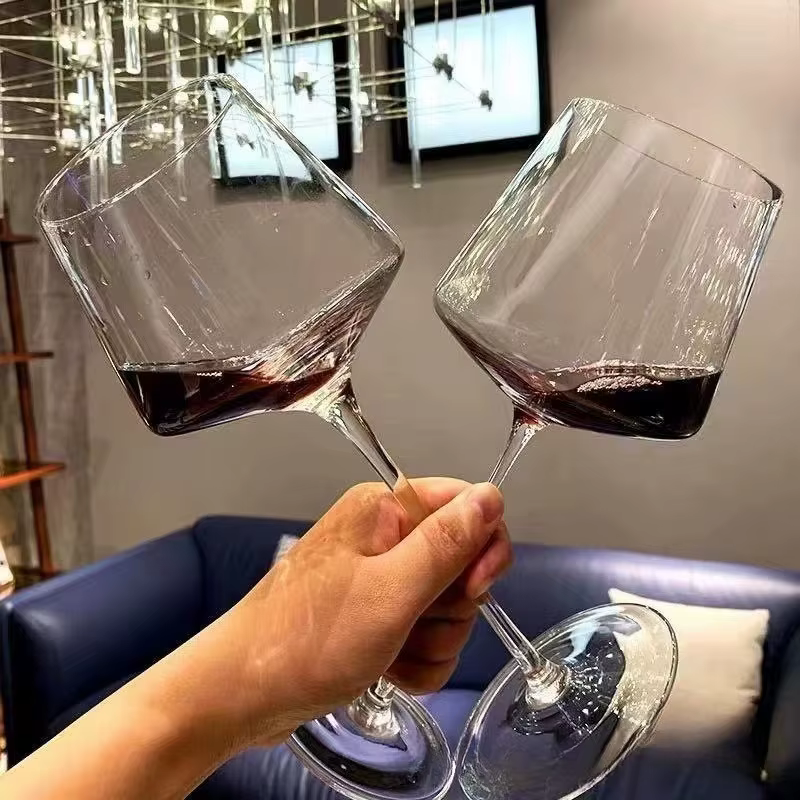 Verre à vin rouge en cristal bordeaux