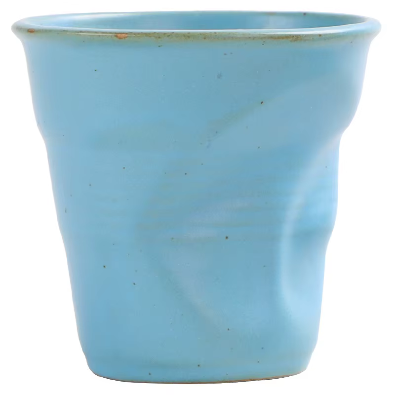 Tasse à café en céramique faite à la main