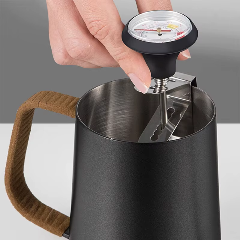 Pour café mousse de lait chocolat Cappuccino nourriture
