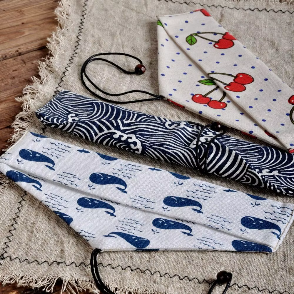 Pochette à couverts réutilisable en coton et lin