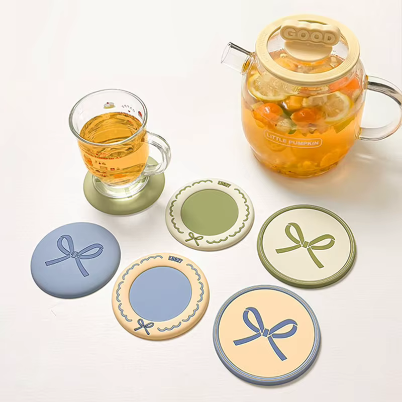 Ensemble de sous-verres en forme de nœud de couleur pastel