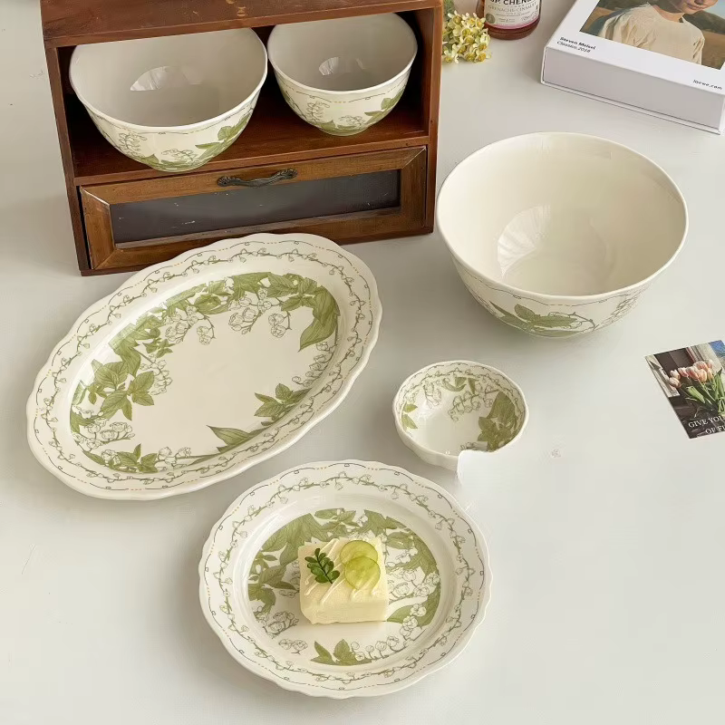 Assiettes, bols