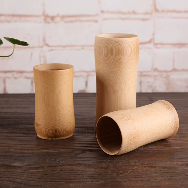 Tasse en bambou naturelle sculptée