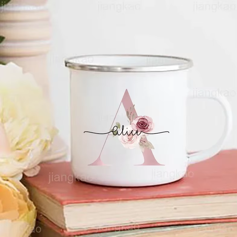 Tasse florale personnalisée avec nom initial