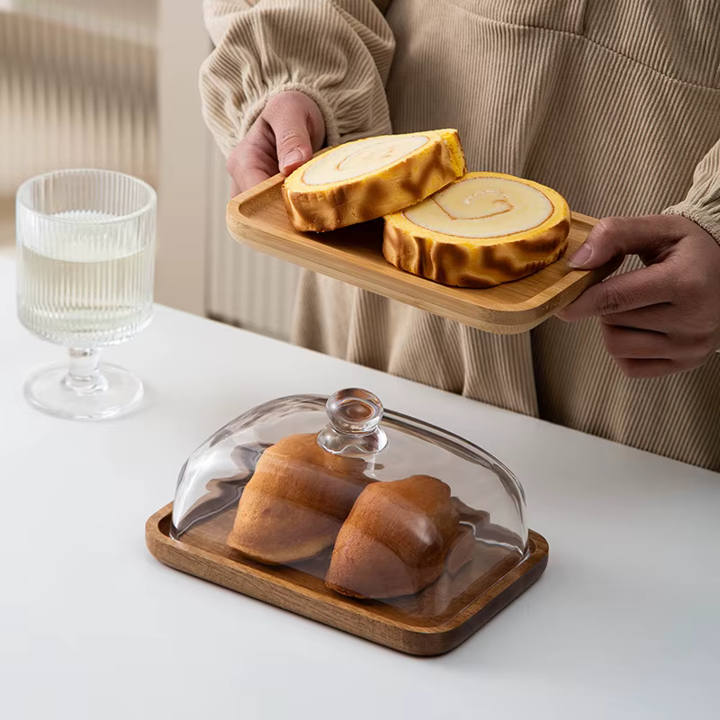 Assiette à gâteau en bambou et bois