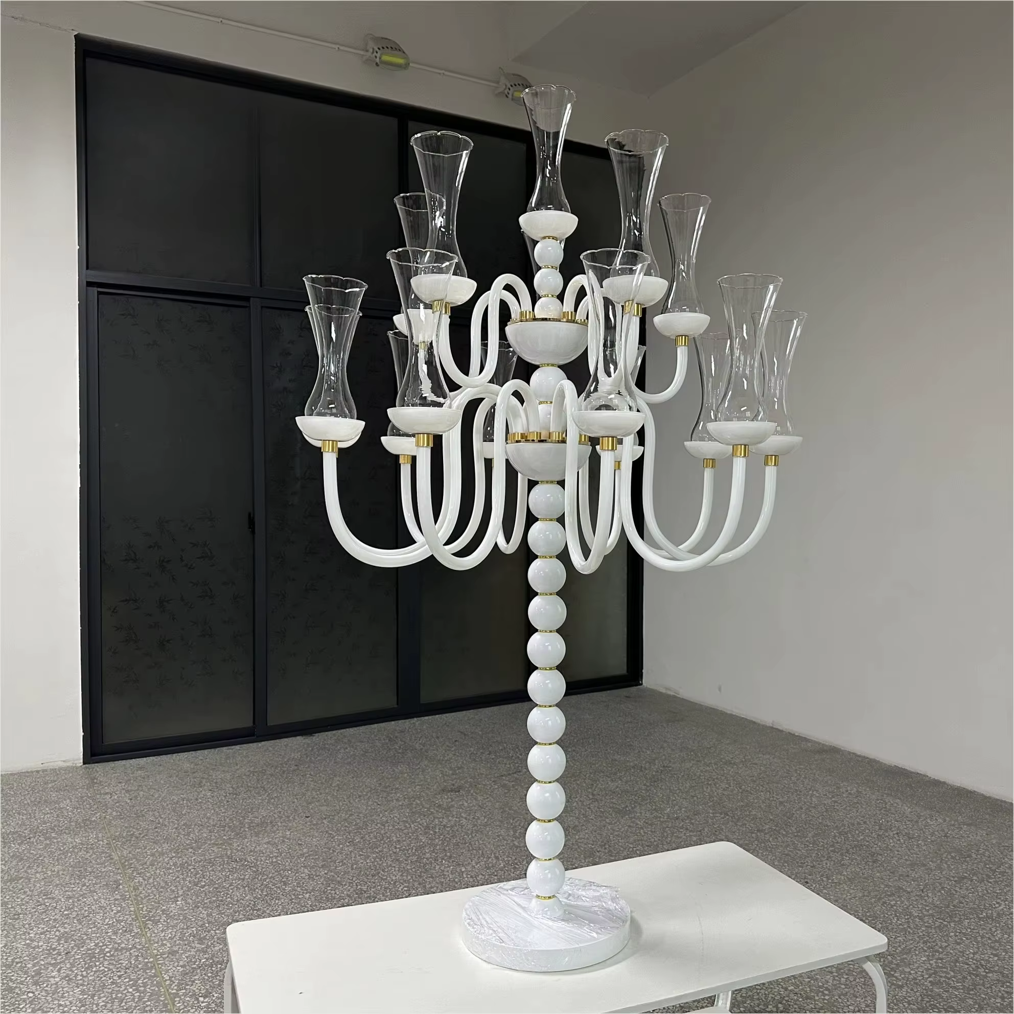 Grand support d'ouragan en verre de cristal blanc