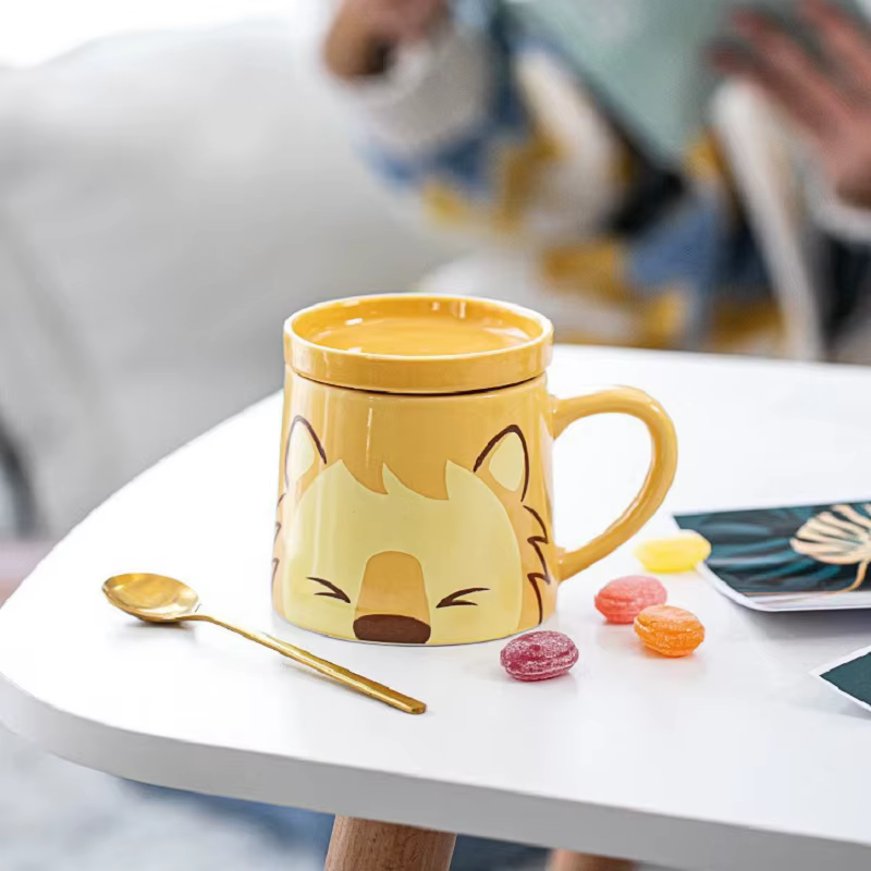 Tasse en céramique mignonne en forme de chat