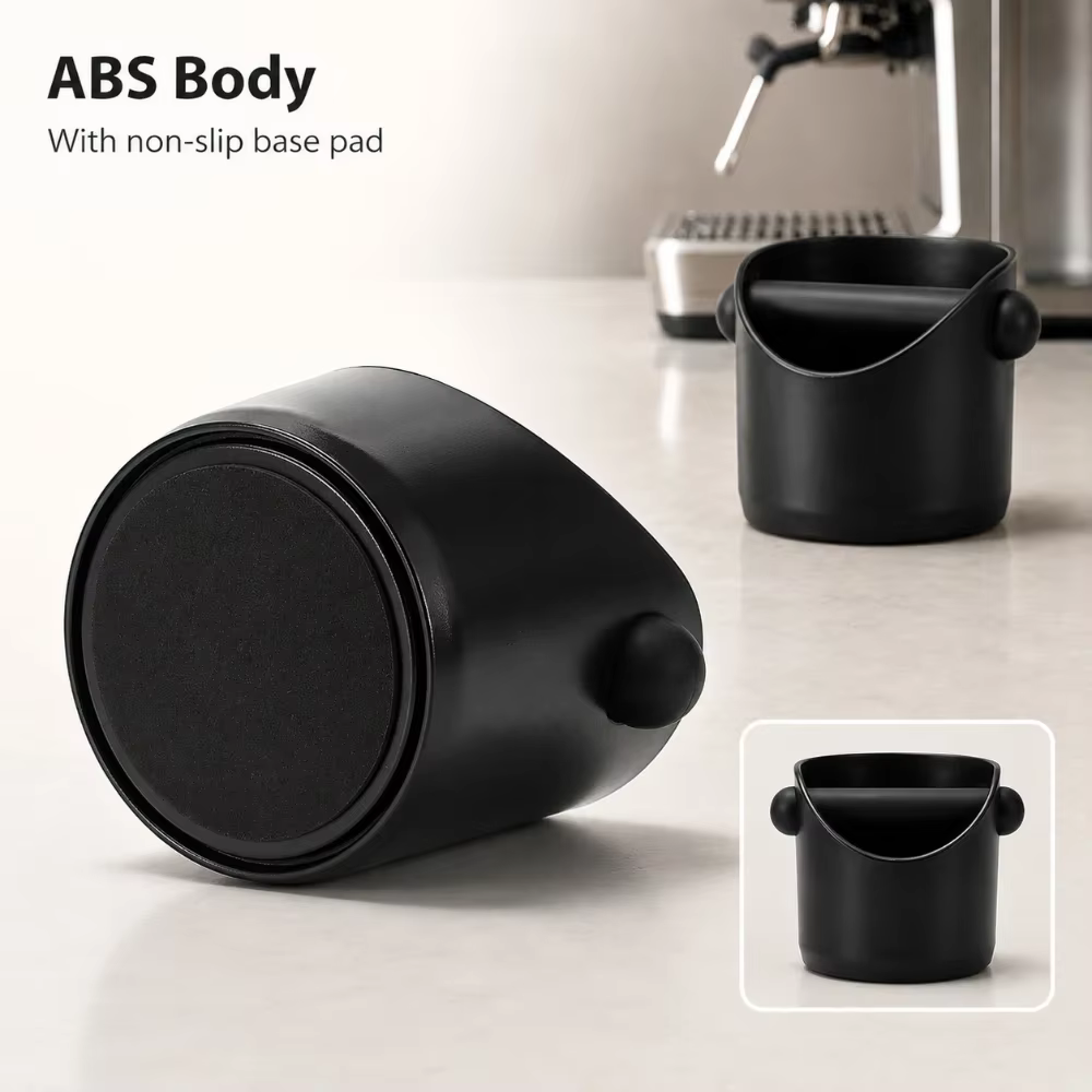 Boîte à expresso compacte avec barre de frappe pour portafiltre