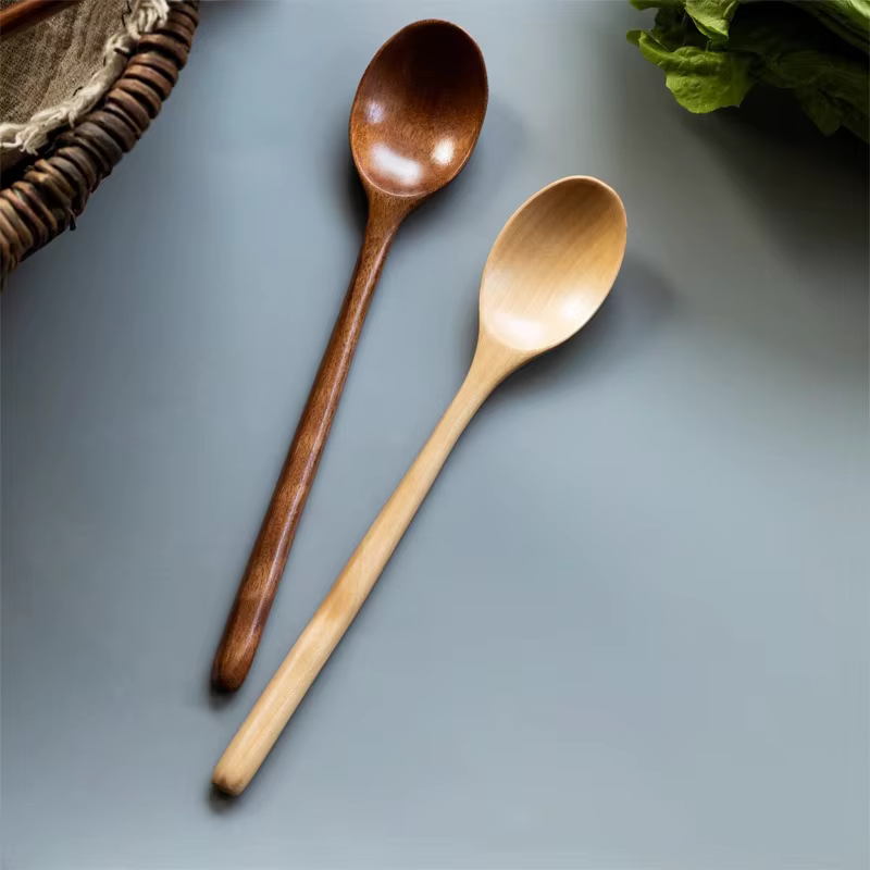 Cuillère à thé en bois