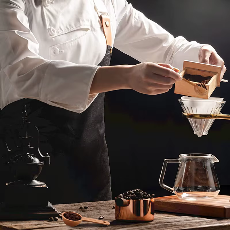Cuillère à café en bois de hêtre