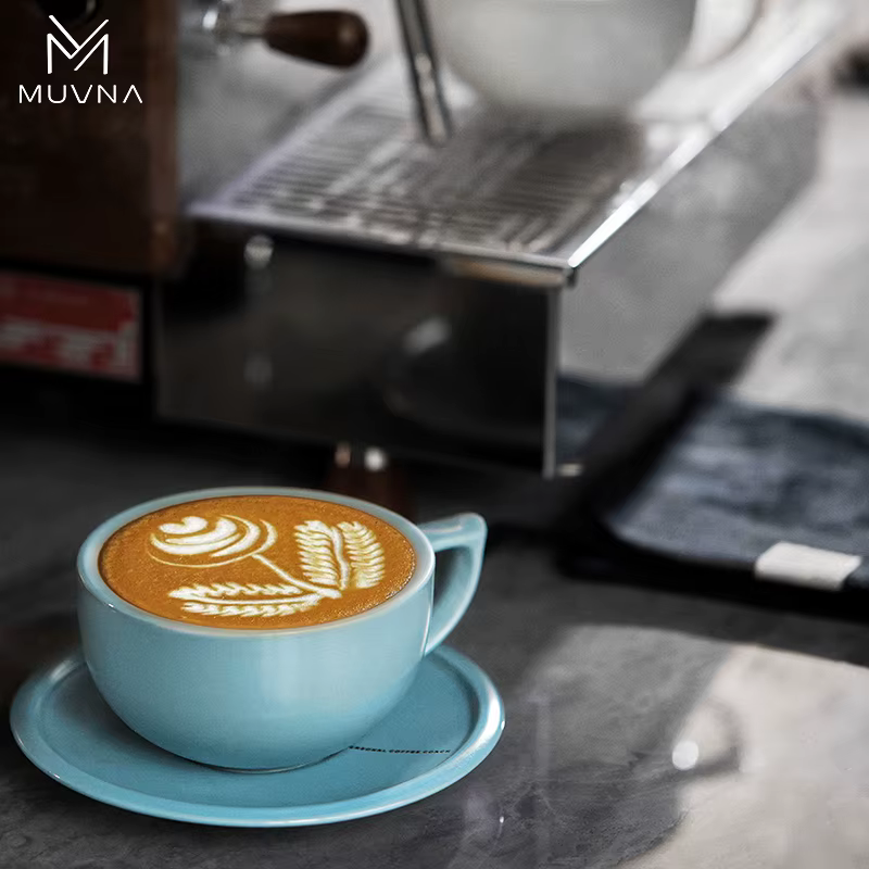 Ensemble tasse à café en céramique MUVNA avec soucoupe