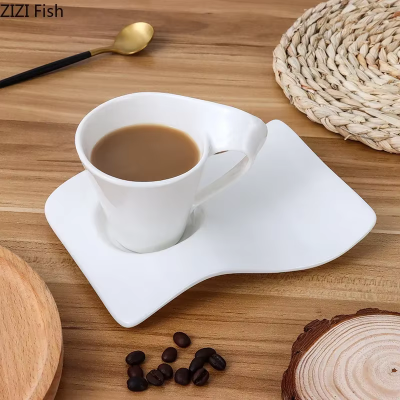 Ensemble de tasses à café et thé en céramique de style européen