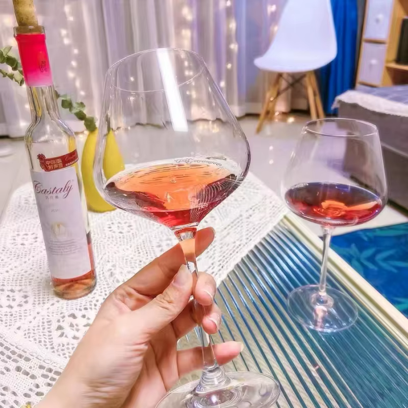 Verre à vin rouge en cristal bordeaux
