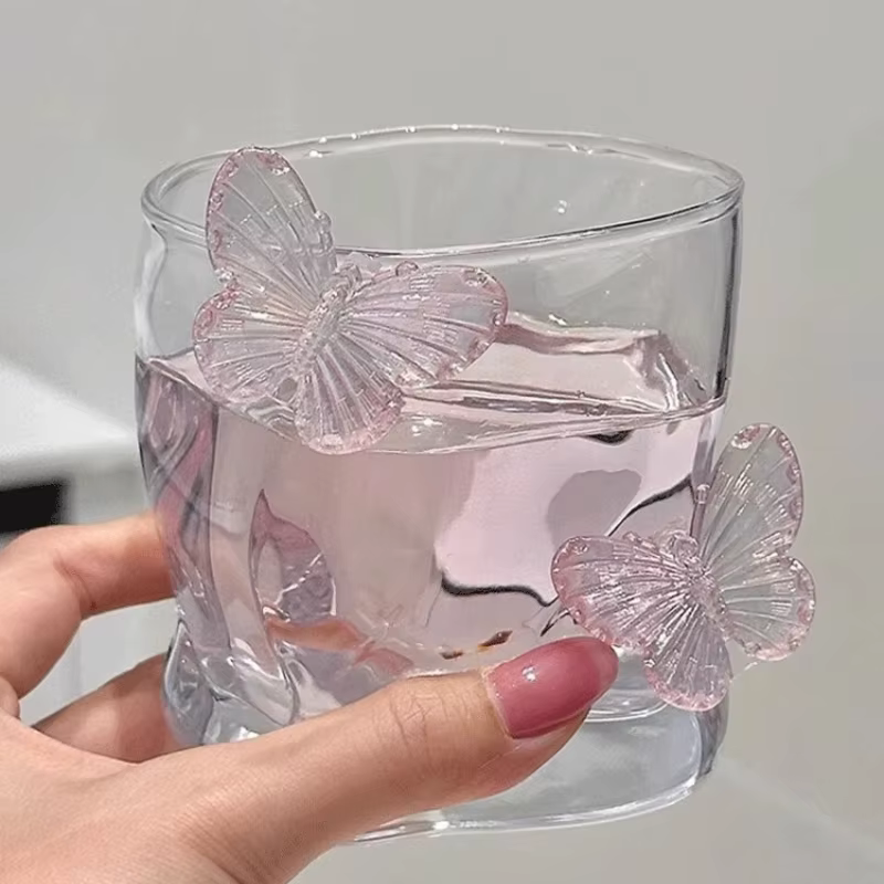 Tasse en verre torsadé pour whisky Transparent papillon