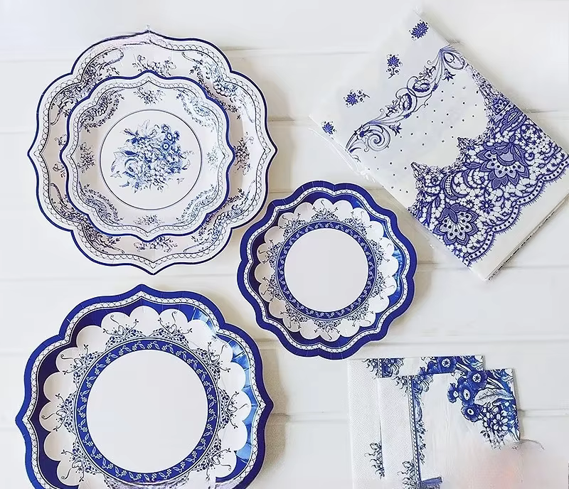 Assiette chinoise en porcelaine bleue et blanche