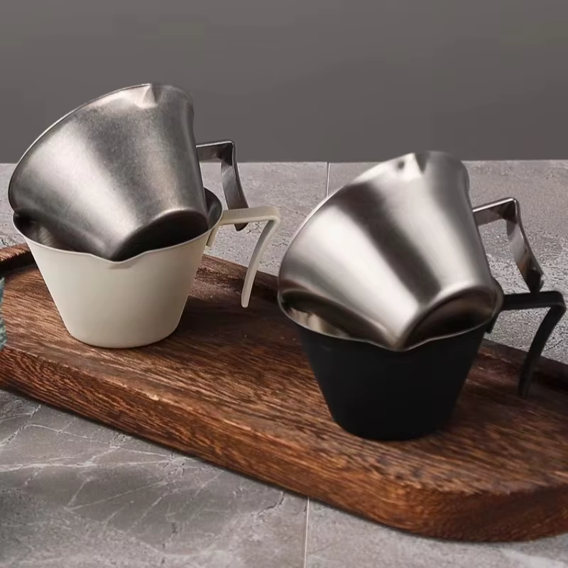 Tasse à expresso italienne avec échelle