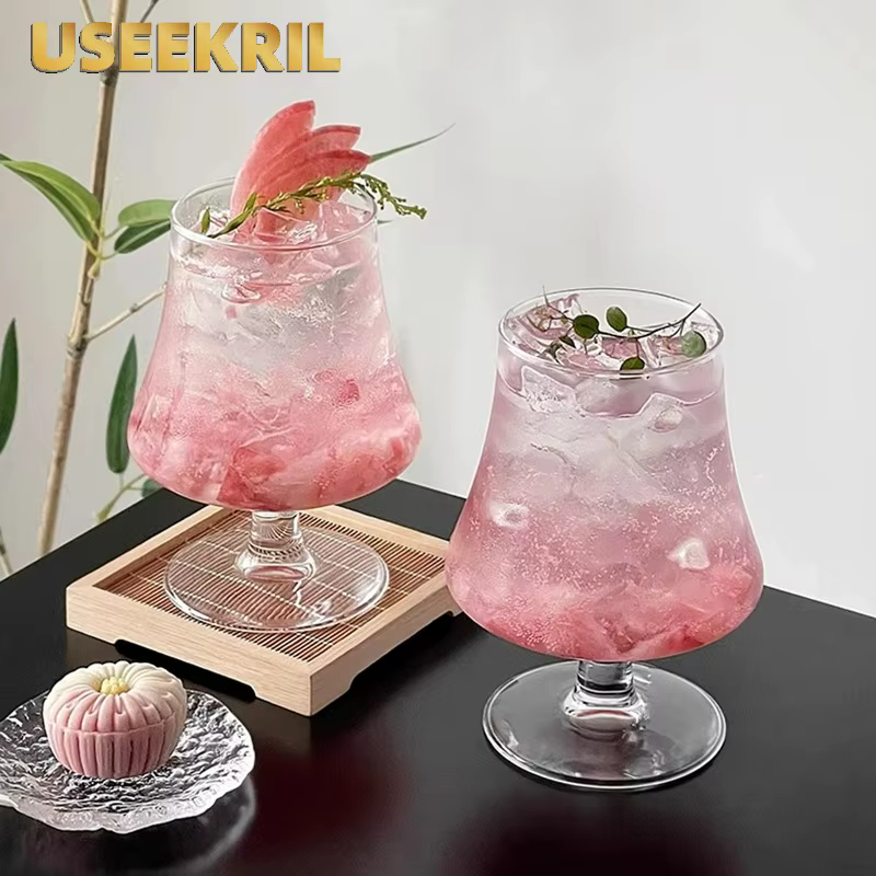 Verres à cocktail créatifs à pied haut