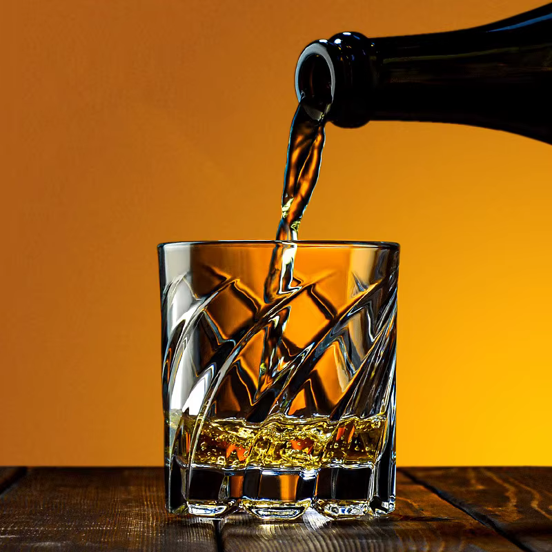 Verre à boire rond transparent pour whisky