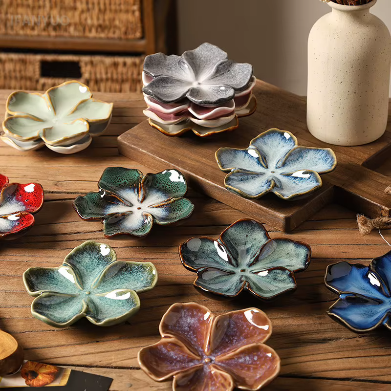 Plat artisanal en céramique Vintage