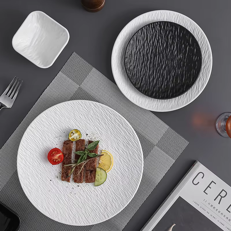 Plat noir assiette en céramique disque blanc vaisselle de restaurant occidental Barbecue