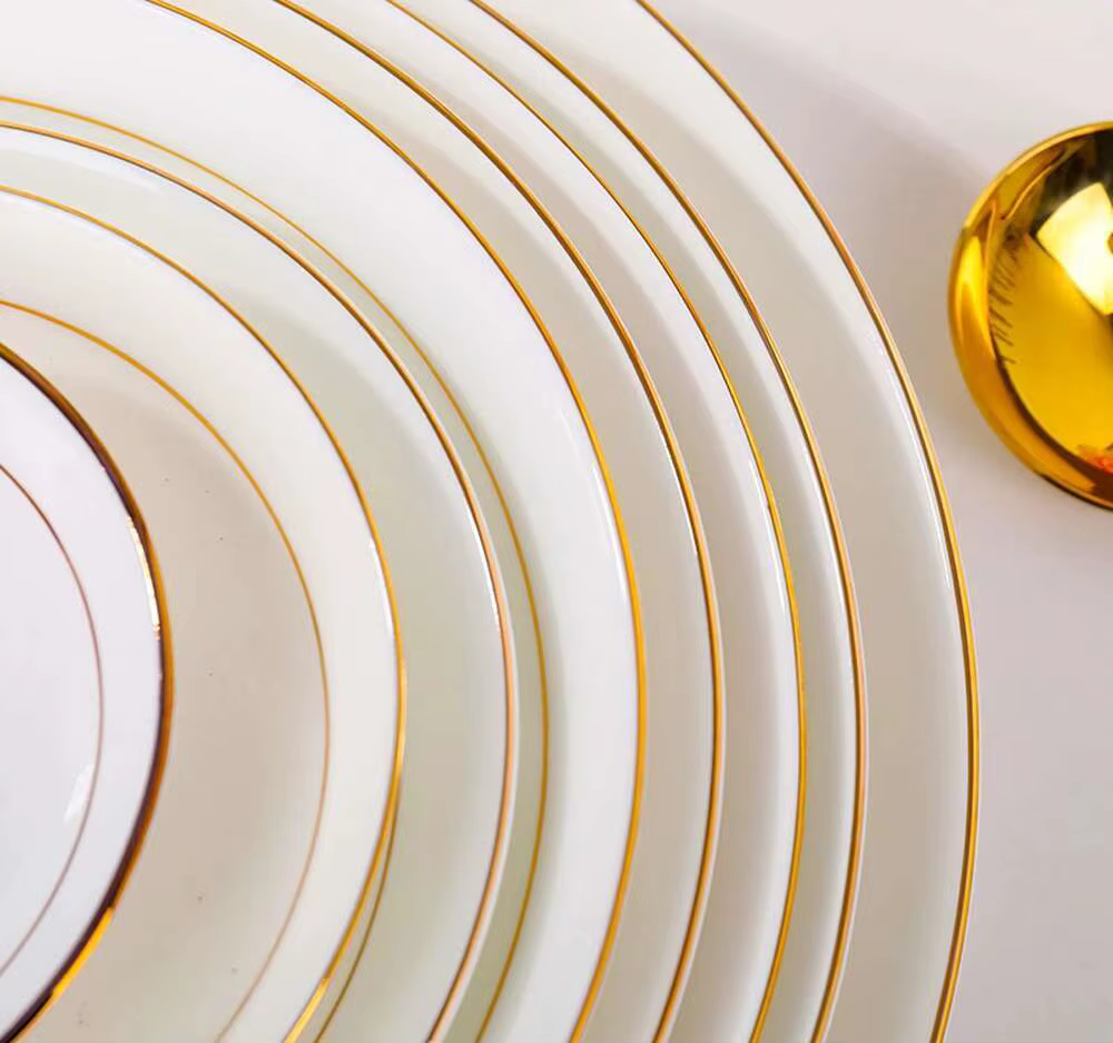 Assiette à manger en céramique Sophia China Gold Border