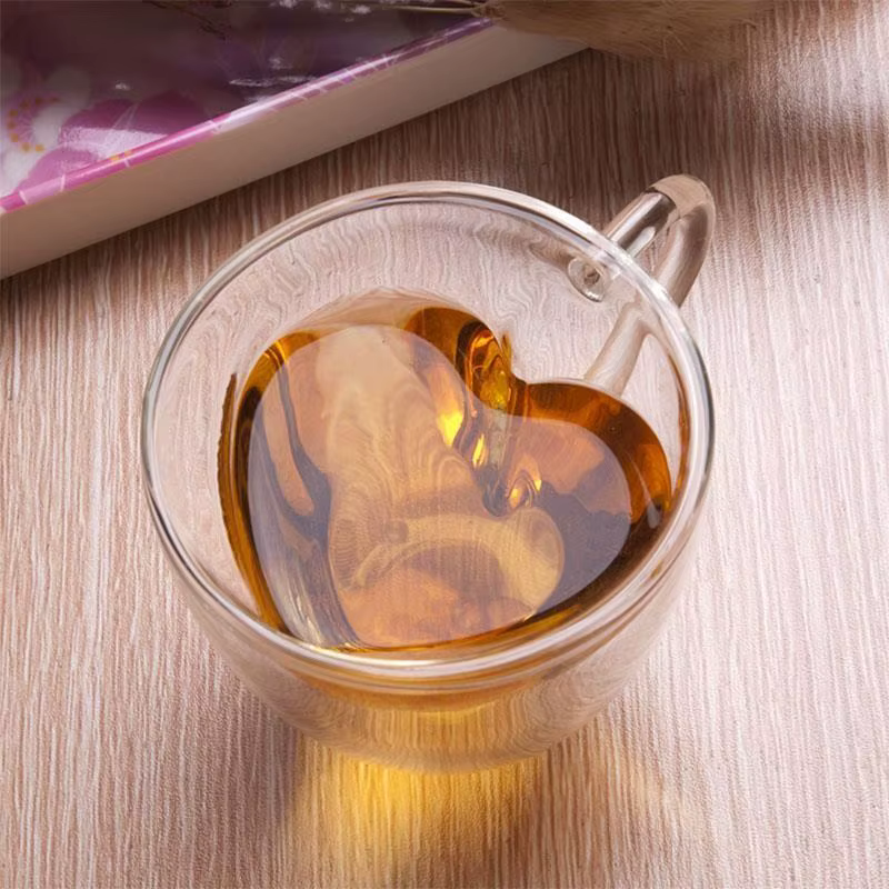 Tasse de voyage à double paroi en forme de cœur