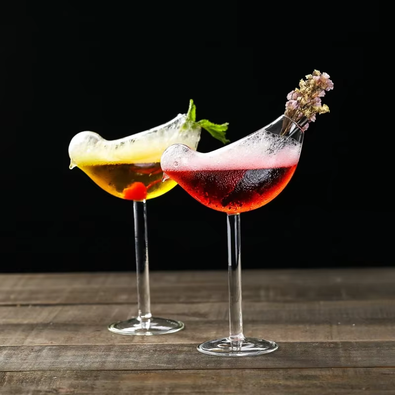 INS – gobelet de Cocktail en verre fumé