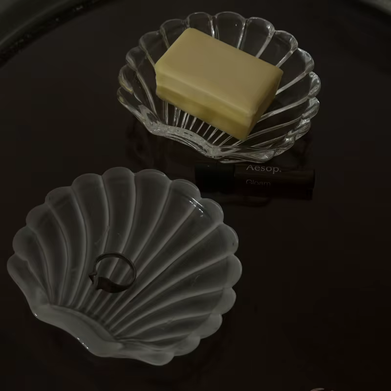 Plat en verre à coque en verre